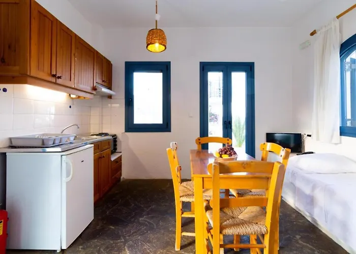 Okirroi * Limenas Chersonisou