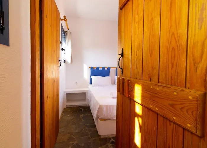 Okirroi * Limenas Chersonisou